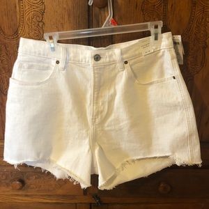 NWT Abercrombe high waisted “mom jean” shorts
